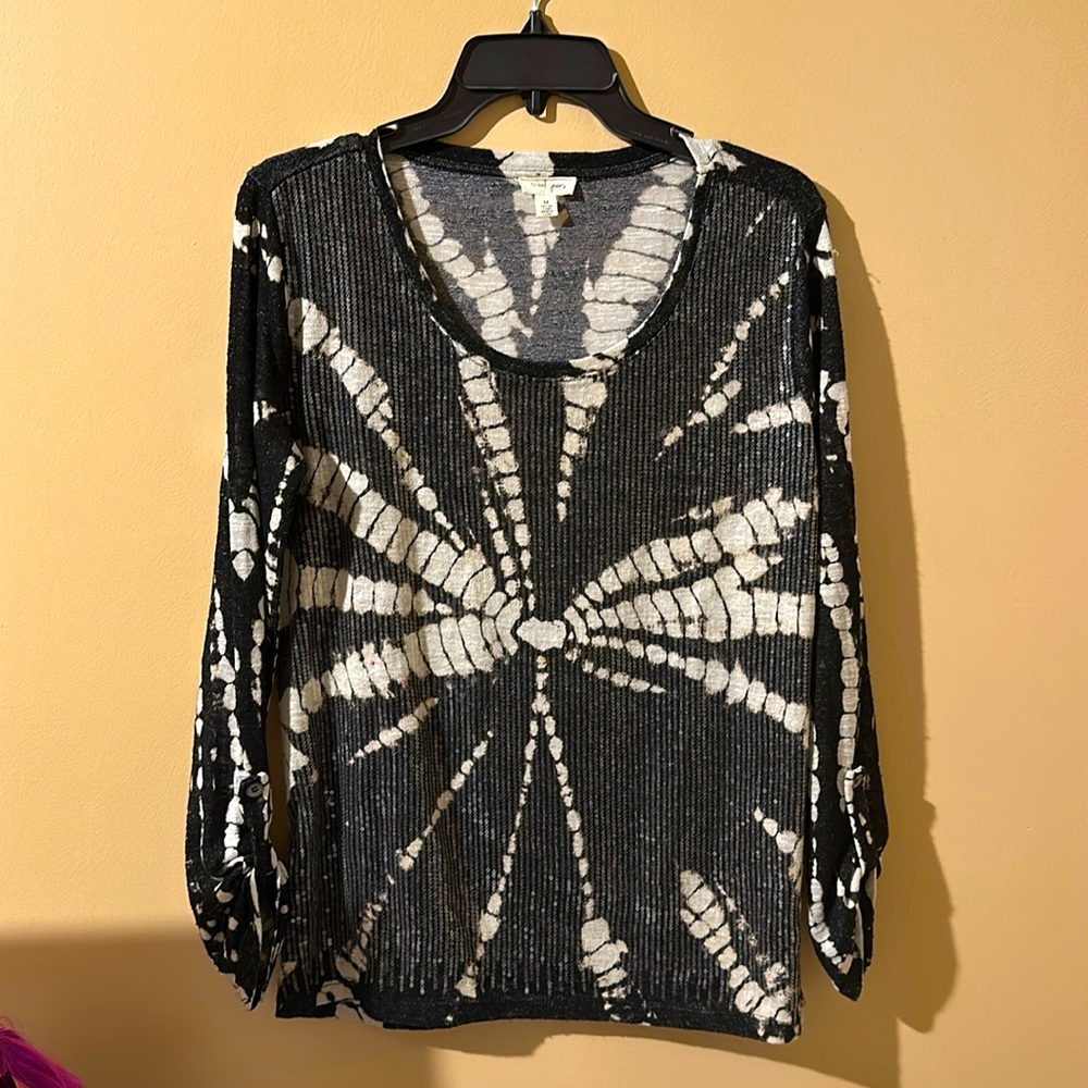 Vintage slightly used Blouse with sequins on front size medium